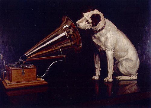 victrola_dog.jpg